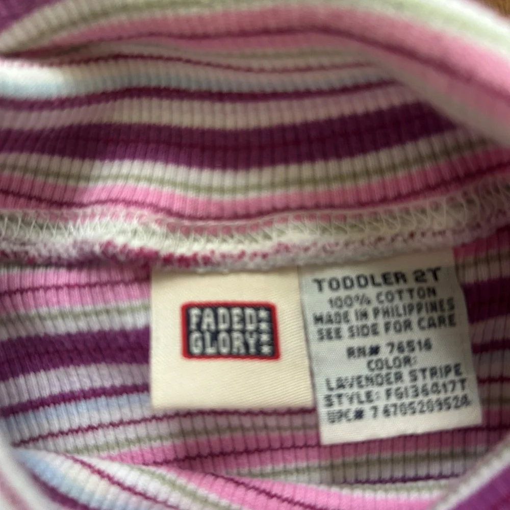 Faded Glory Vintage 2T top - Picture 3 of 6